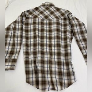 Ely Cattleman plaid long sleeve button up.